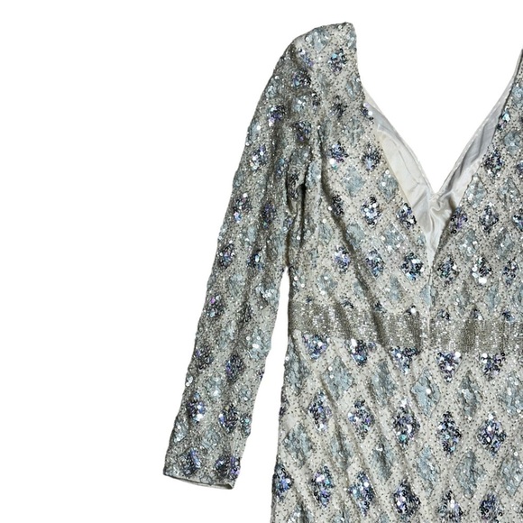 Mac Duggal Nude Lattice Sequin Long Sleeve Gown US 10 - Picture 8 of 12